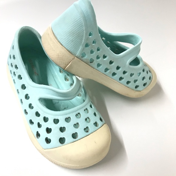 OLD NAVY water shoes blue hearts baby Mary Jane 5 - Picture 4 of 7
